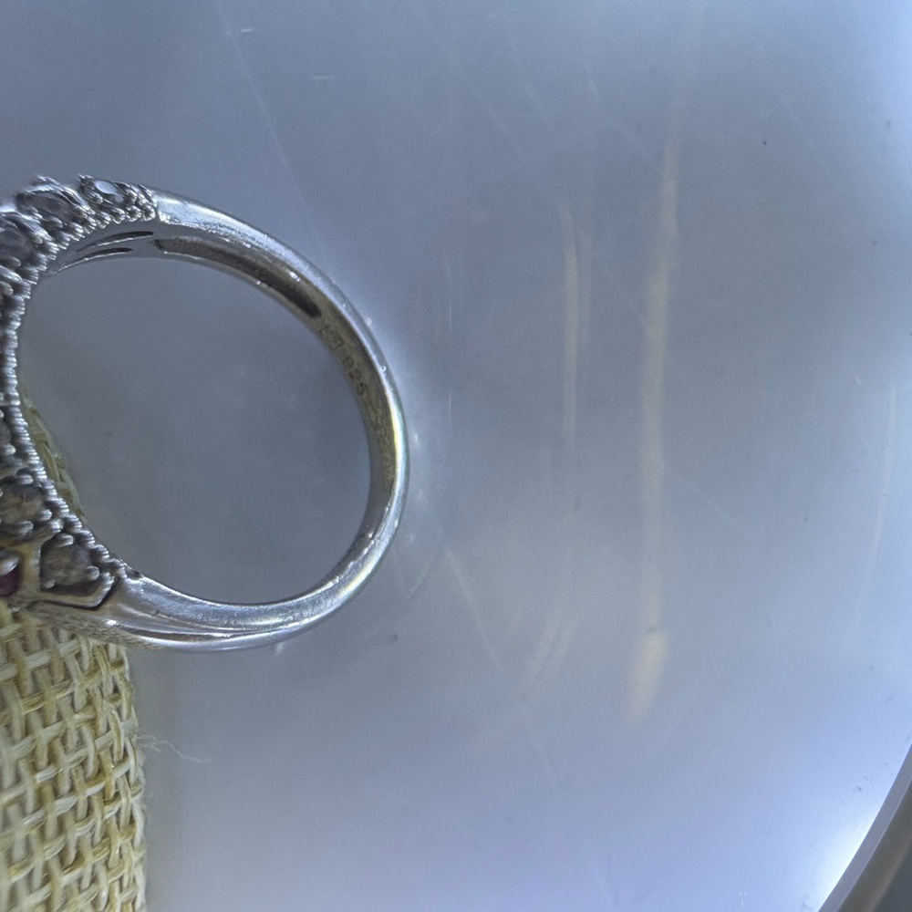 Elegant Pink Sapphire Gemstone Band Silver Ring - Picture 6 of 11